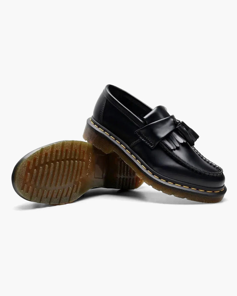 Lederschuhe im Loafer-Stil